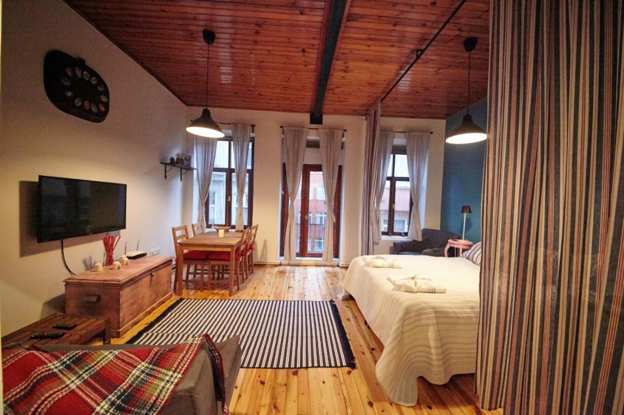 Studio At The Heart Of Taksim *
